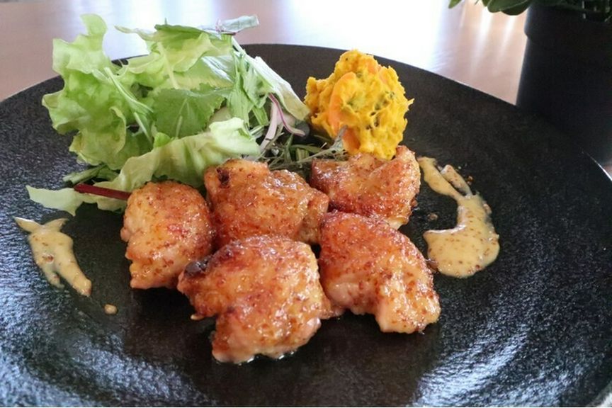 鶏肉とハニーマスタードの組み合わせはやみつきです