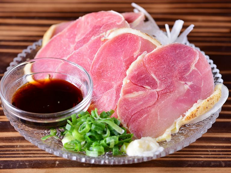 宮崎が誇るブランド鶏をリーズナブルに!『宮崎県産 地頭鶏のたたき』