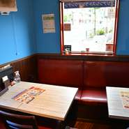 家族みんなでインド・ネパール料理やタイ料理を楽しめる店