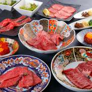 限定入荷の希少部位や神戸牛特選二種、大人気の肉寿司二種など全21品を満喫する大満足のフルコース