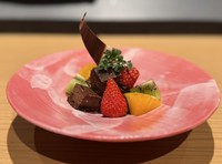濃厚なショコラに、酒粕を加えたTHE WASHIN特製ショコラ。酒粕の芳醇な香り漂う大人のショコラはお酒との相性も完璧です。