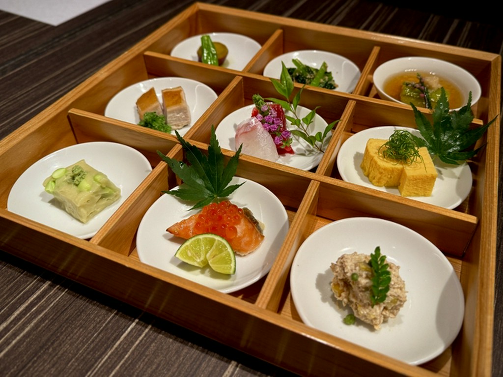 THE WASHIN 9種箱御膳