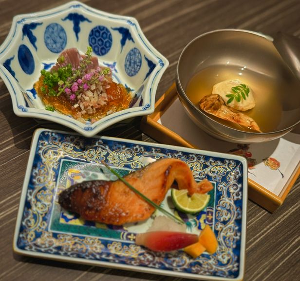 大切なお集まり・ご接待・ご会食におすすめでございます。
※11月1日より9,500円でのご提供となります。