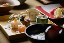 大切なお集まり・ご接待・ご会食におすすめでございます。
旬の食材を使ったお料理をご堪能ください。
