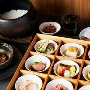 ・メニューは仕入状況等により変更となる場合がございます。予めご了承ください。
・完全個室は、コースご利用の方を優先的にご案内となります。
・7名以上のご希望、席指定、選択が出来ない等は店舗にご連絡下さい。
・法事後のご利用は必ず電話にてご連絡お願い致します。