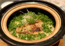 THE WASHIN9種箱、蟹料理、のど黒土鍋飯、甘味が愉しめるランチコースでございます。