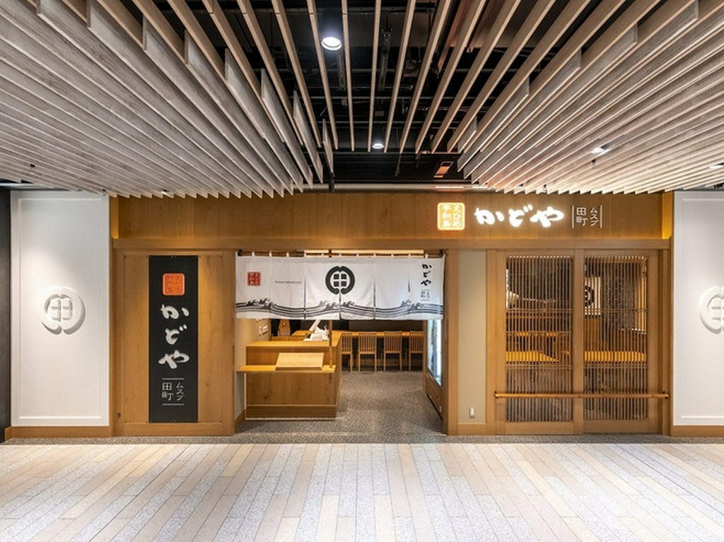 田町駅からペデストリアンデッキ直結で徒歩3分と好立地