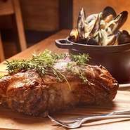 こちらは大切な方のおもてなしにも申し分なし。接待や会食、プライベートな食事の機会にも活躍してくれます。

