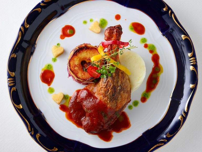 小鴨のロースト デミグラスソース 紫キャベツ ポテト添え