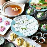 海と山の幸を盛り込んだ皿鉢で乾杯！鮮魚のお造りに細巻き、旬菜の小鉢を囲む自慢のコース料理です。