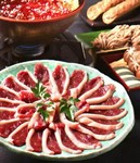 会食・接待・など、大事なお集まりのお食事に。鮮魚のお造りや天婦羅に日吉豚の豆乳小鍋をお付けします。