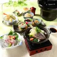 旬の食材をお手頃価格でご用意！
ご家族、ご友人との昼食や接待、お打合せに
完全個室でのご用意が可能です！
予約期限：当日の11時までにご予約ください。