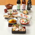 九十九里浜産蛤と鯛のすきしゃぶを主役に、鯛ご飯と抹茶の甘味まで、春の滋味を堪能する華やかな会席。