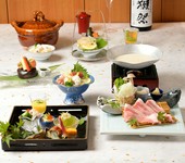 夏の味覚を楽しめる贅沢な会席コース。
京都丹波の「日吉豚」の豆乳鍋又はすきしゃぶがメイン。