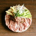 新鮮なお肉だからこそ提供できる【サーロインユッケ】