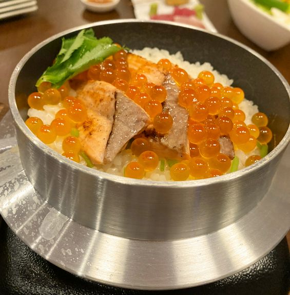 ゲストの目の前で炊き上げる『釜飯』