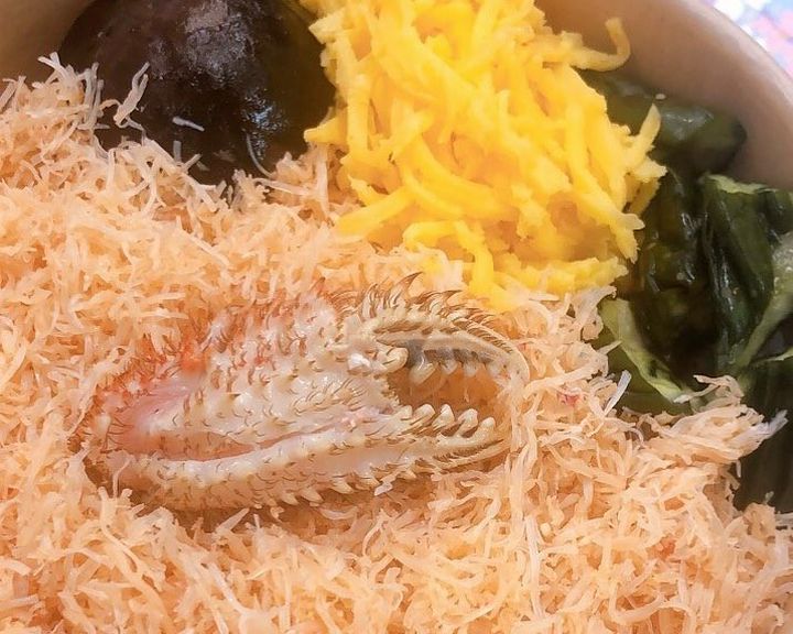 蟹をメインに扱う海産物卸問屋の直営店の強み『毛蟹めし』