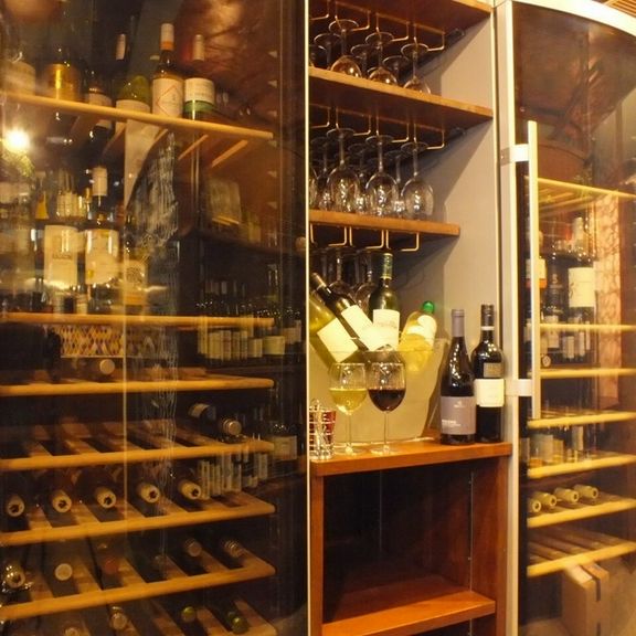 充実の飲み放題!グレードアップでワイン・クラフトビールも