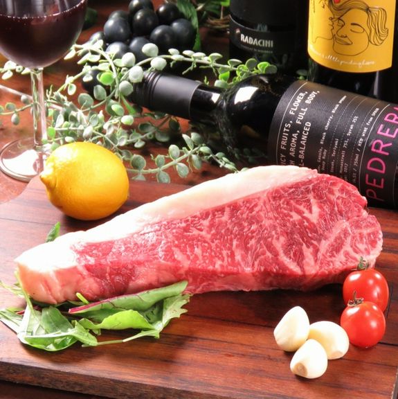 黒毛和牛ステーキや様々な肉バルメニュー食べ放題