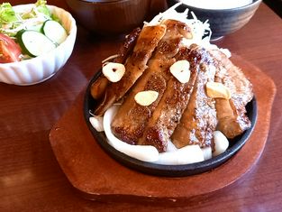 돼지 스테이크 카페 BAL 보크