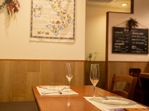 ゆっくりとくつろげるダイニング