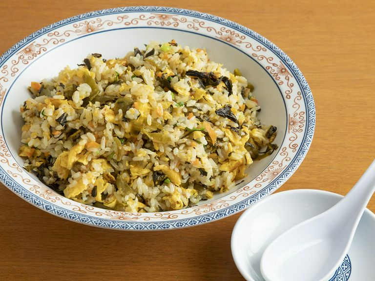 ふんわり玉子とピリ辛高菜が絶妙な『ピリ辛高菜チャーハン』は後をひく美味しさ