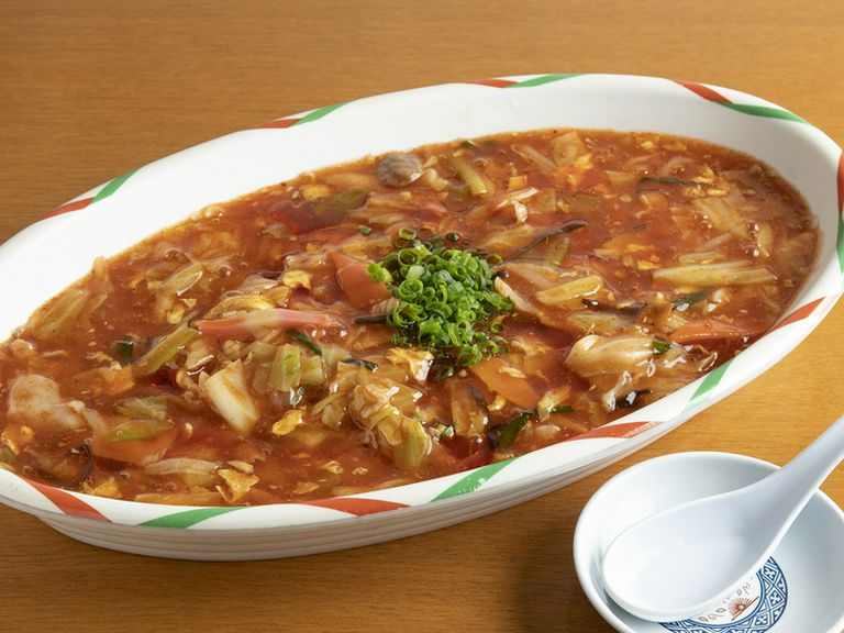 奥深い旨辛味に野菜の甘みがじんわりと広がる『激辛薬膳あんかけ焼きそば』