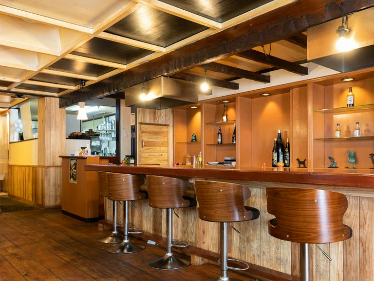 内観 カウンター