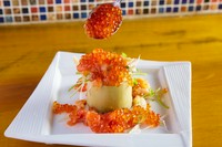 インパクト大の一皿。いくらは?油漬け、サーモンは塩?漬けで
白ワイン◎日本酒◎焼酎◎酒マニアには溢れる想いですｗ