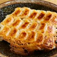 こちらも野菜巻き串と並ぶ大人気商品。
何個食べても止まらない。