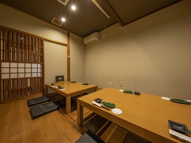 少人数から最大26人までOK！くつろぎの掘りごたつ席