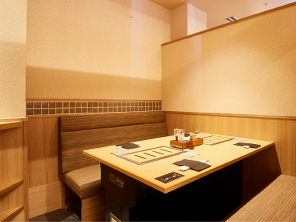 接待や記念日にも最適な個室をご用意しております