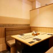 接待や記念日にも最適な個室をご用意しております