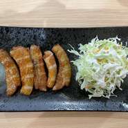 適度に残した脂とスモークのハーモニーが口内でとろけるように広がります(^^)