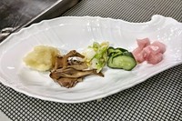 おすすめ★グラスワインとフォカッチャ付
1300円(日本酒、紹興酒に代えられます)