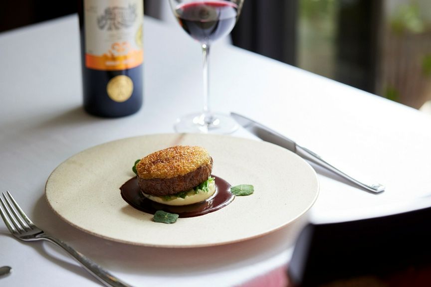 黒毛和牛のロティ フランス・ボルドー地方?シャトー ラ カルドンヌ?赤ワインのソース