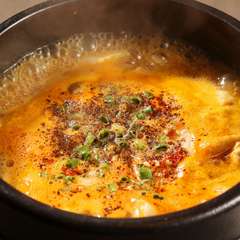 一度食べたらまた食べたくなる！本格的な味わいの『スンドゥブ』