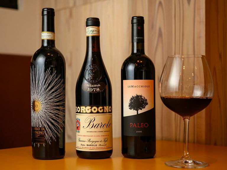イタリア産ボトルワインに、気軽に楽しめるグラスワインも用意
