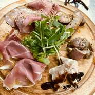 自家製ハム類の盛り合わせ