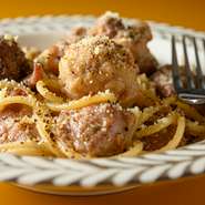 たっぷりお肉の“まかない”風パスタ『スパゲッティ　ペルノーイ』