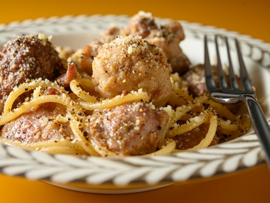 たっぷりお肉の“まかない”風パスタ『スパゲッティ　ペルノーイ』