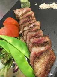 数多の品評会で高い評価を博す『鳥取万葉牛』