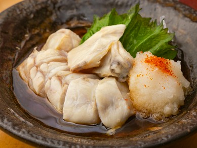 贅沢カットでふぐの旨みを心行くまで『ふぐのたたき』