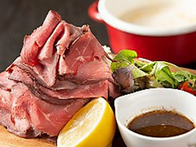 SNS映え！『ローストビーフタワー』