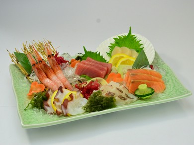 刺身盛り合わせ