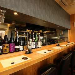 訪れるたびラインナップが変わる日本酒、焼酎の品ぞろえも充実