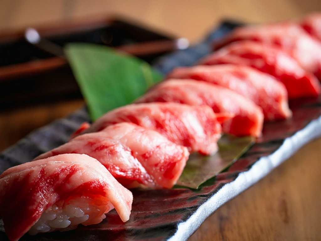 国産和牛寿司
