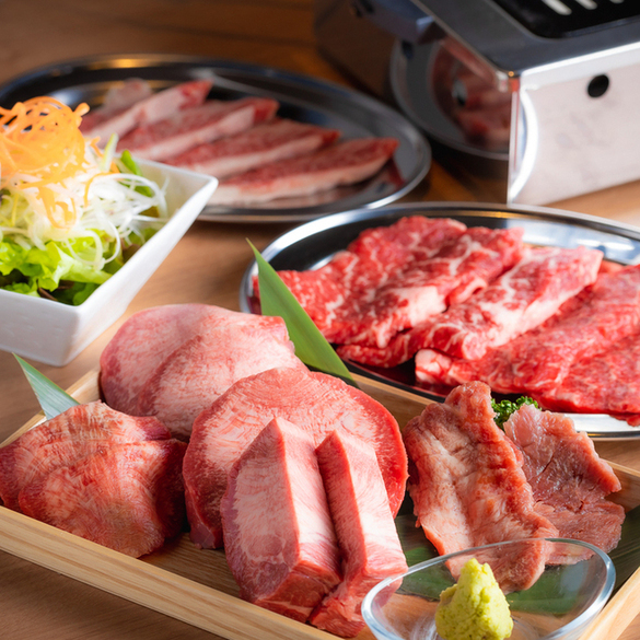 [Enjoy our signature beef tongue and top-quality Wagyu beef in luxury!! Premium Course 5980 yen] 100-minute all-you-can-eat