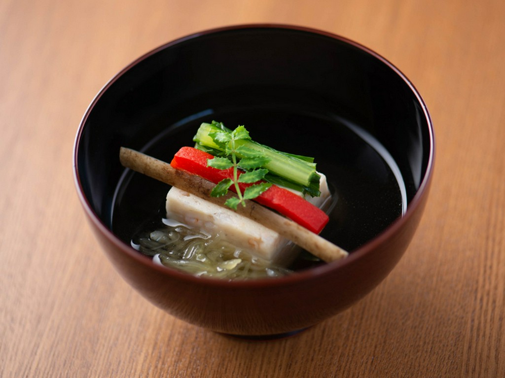 素材の良さを大切に　だしの良さをシンプルに味わう『お吸い物』