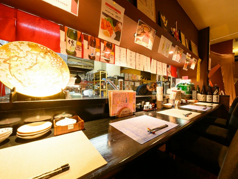 思い思いに好きなものを食べ、飲める、お一人様の特等席